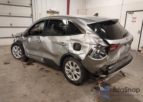 2023 Ford Escape Active z USA, uszkodzony, nr VIN 1FMCU0GN4PUA08524